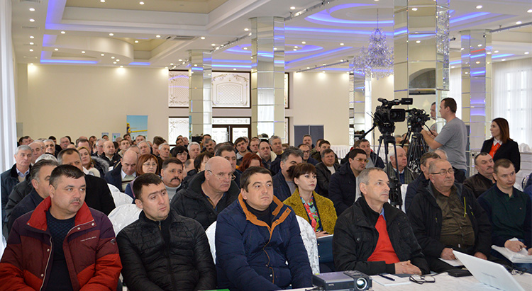 alt_Seminarele companiei BASF dedicate culturilor multianuale. Reportaj foto